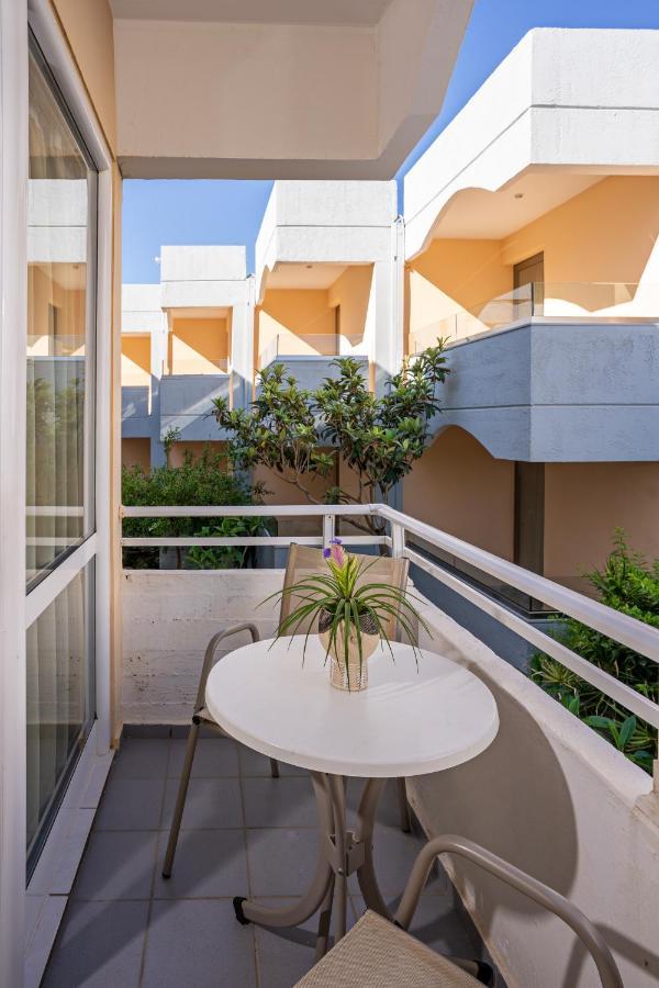 Hotel Kathrin Beach Adelianos Kampos Exterior photo