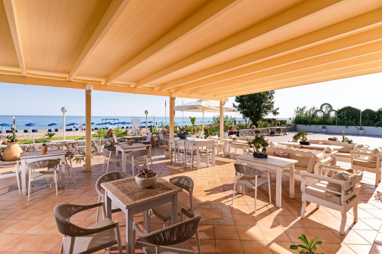 Hotel Kathrin Beach Adelianos Kampos Exterior photo